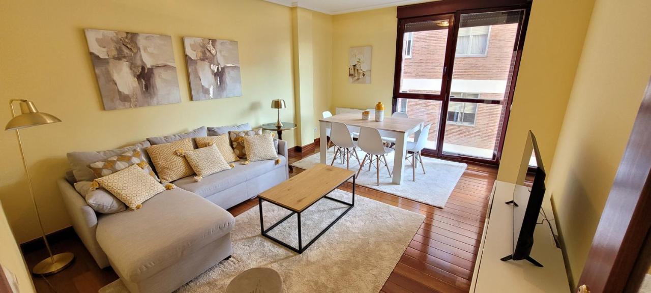 Cozy Yellow Home In Getxo Exterior photo