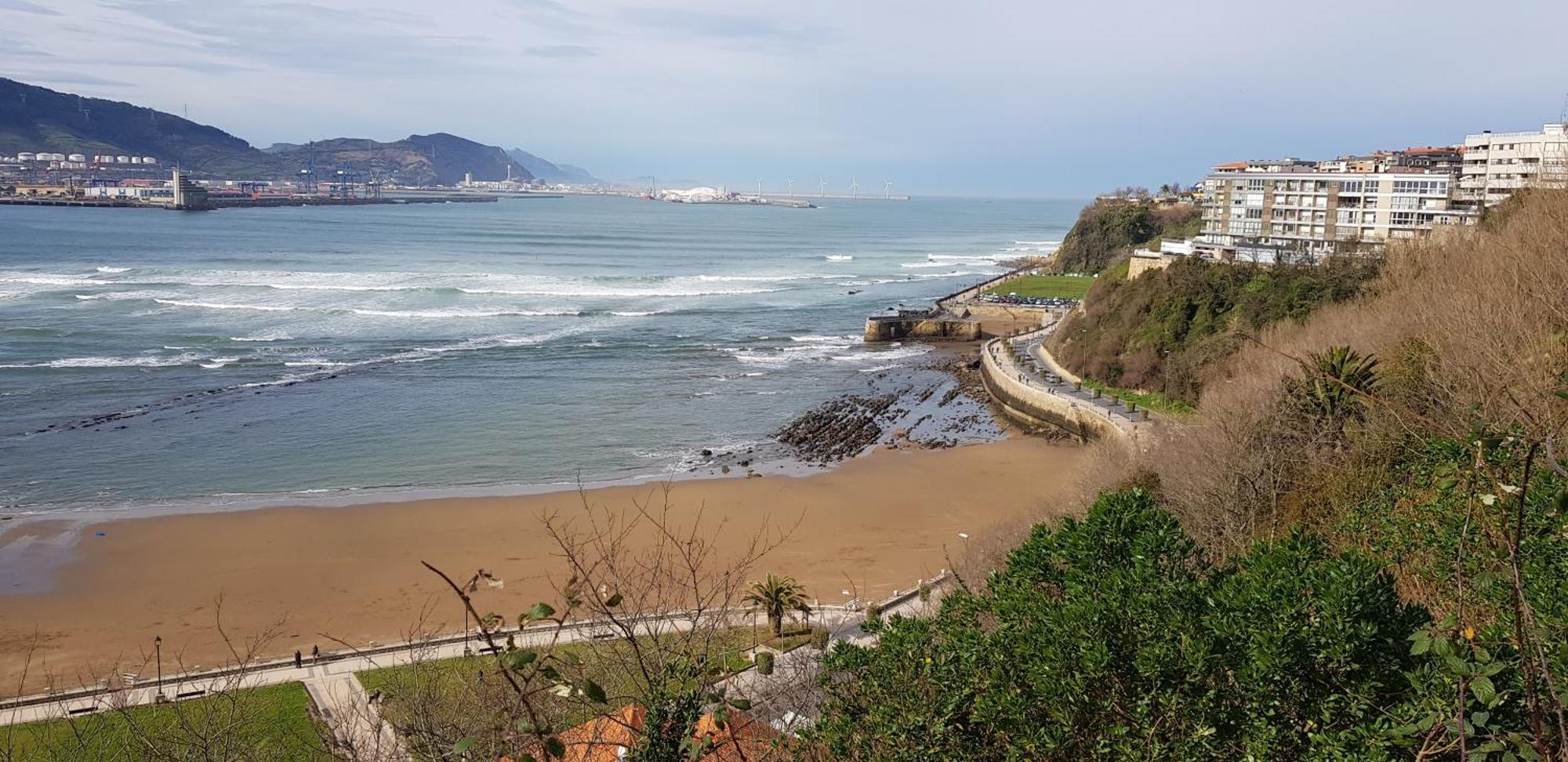 Cozy Yellow Home In Getxo Exterior photo